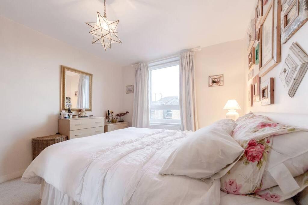 Spacious Two Double Bedroom Flat Londra Exterior foto